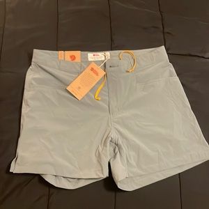 NWT Fjallraven women’s green size 34” waist shorts